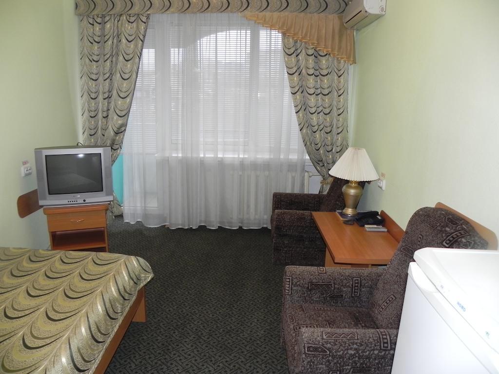 Hotel Rassvet Dnipro Zimmer foto